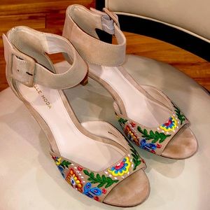 Pelle Moda Women’s Open-Toe Kitten Heel Sandals - worn but in good condition.